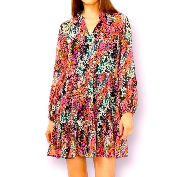 Vince Camuto Dresses & Skirts - Vince Camuto Black Floral Dress Women's
LARGE Lightweight Fashion Dress